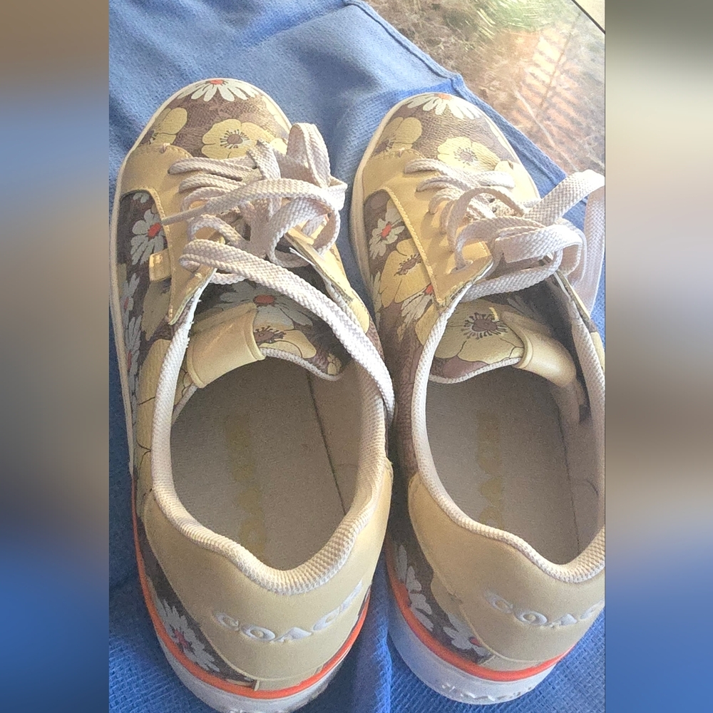 Coach Floral Brown and Cream Sneakers Size 10 mens - Picture 5 of 7
